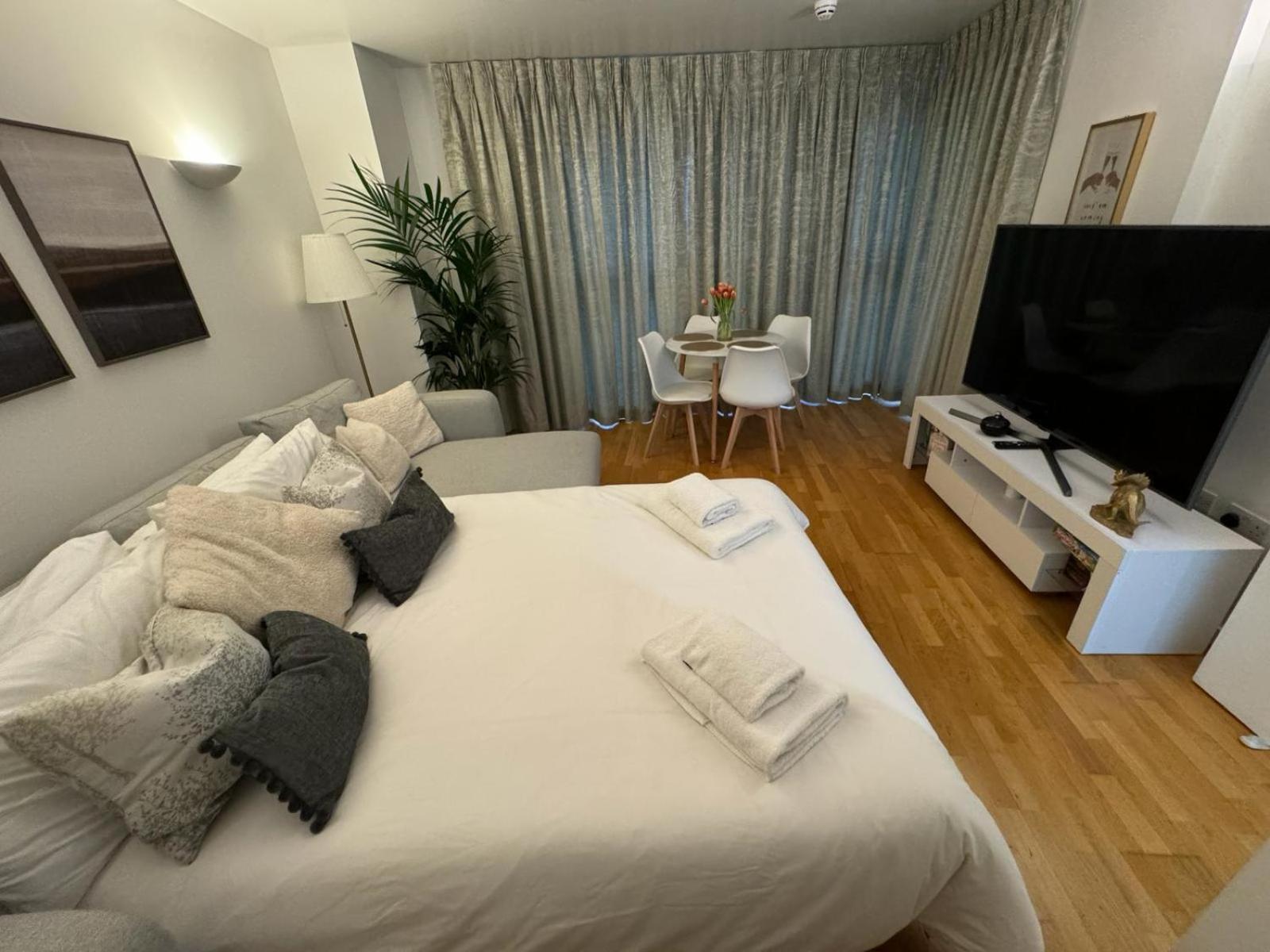 Luxury Apartment In Canary Wharf Londyn Zewnętrze zdjęcie